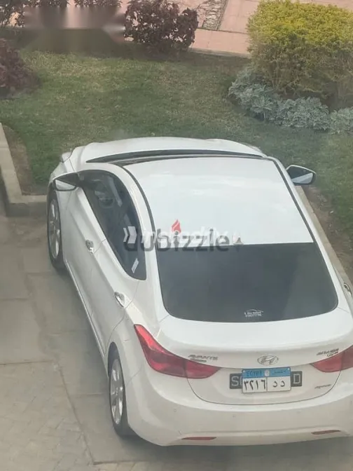 هيونداي إلنترا 2011 أبيض مستعملة للبيع - 3