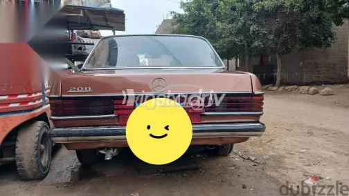مرسيدس 200 1977 بني مستعملة للبيع - 3