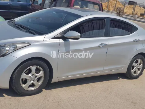 هيونداي افانتي 2012 فضي مستعملة للبيع - 4