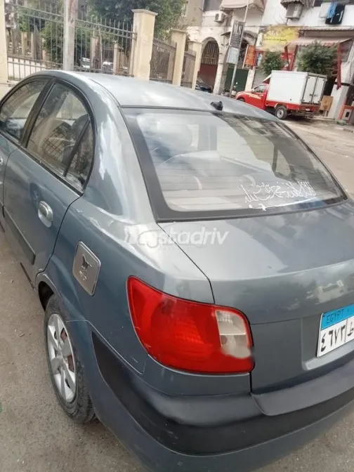 كيا ريو 2008 فضي مستعملة للبيع - 2