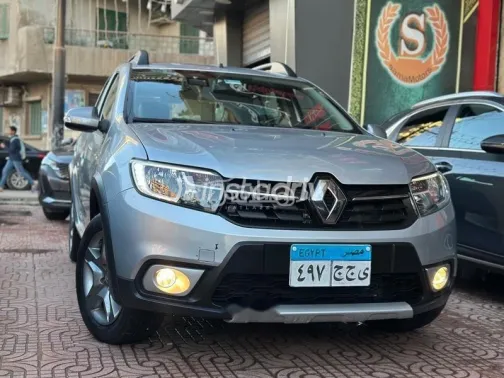 Renault Sandero Step Way 2021 Silver Used for Sale - 4