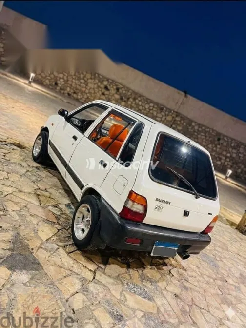 سوزوكى ماروتى 2013 أبيض مستعملة للبيع - 2