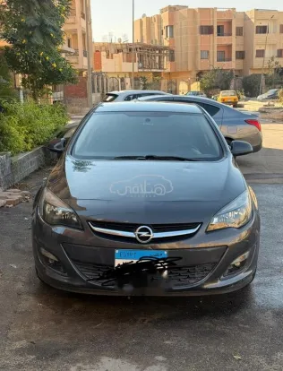 اوبل أسترا 2016 بني مستعملة للبيع