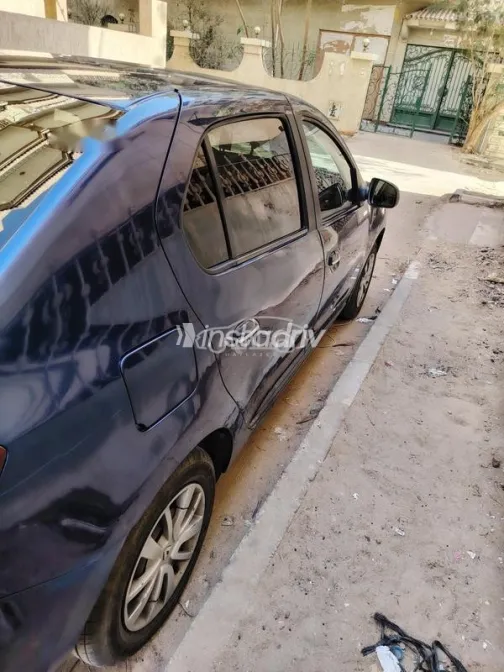 Renault Logan 2016 Dark Blue Used for Sale - 2