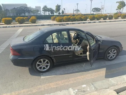 مرسيدس C 180 2005 بترولي مستعملة للبيع - 4