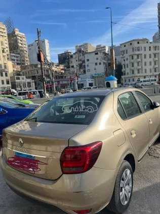 رينو لوجان 2021 ذهبي مستعملة للبيع