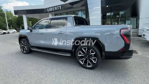 جى ام سى سييرا 2025 رمادي جديدة للبيع - 4