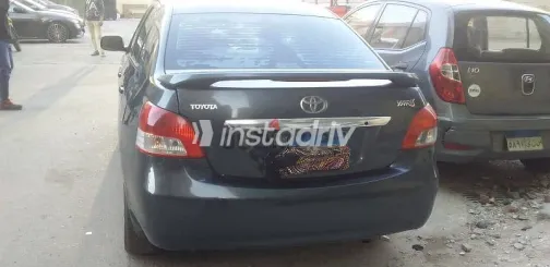 تويوتا ياريس 2007 رمادي مستعملة للبيع - 4