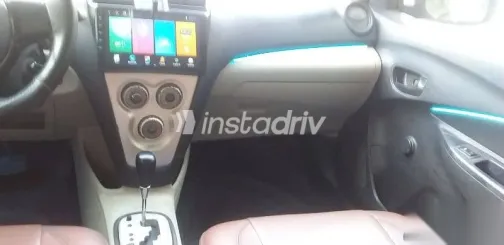 تويوتا ياريس 2007 رمادي مستعملة للبيع - 5