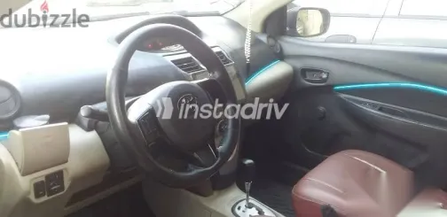 تويوتا ياريس 2007 رمادي مستعملة للبيع - 6