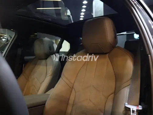 بي ام دبليو 520 2025 رمادي جديدة للبيع - 9