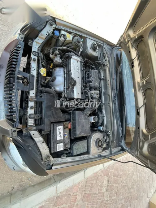 هيونداي فيرنا 2013 فضي مستعملة للبيع - 9