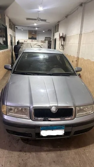 سكودا اوكتافيا 2004 فضي مستعملة للبيع