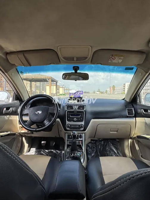 جيلي امجراند 2017 فضي مستعملة للبيع - 4