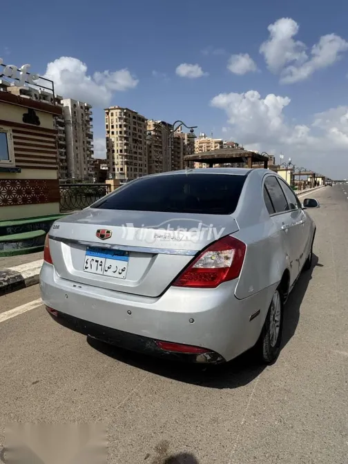 جيلي امجراند 2017 فضي مستعملة للبيع - 7