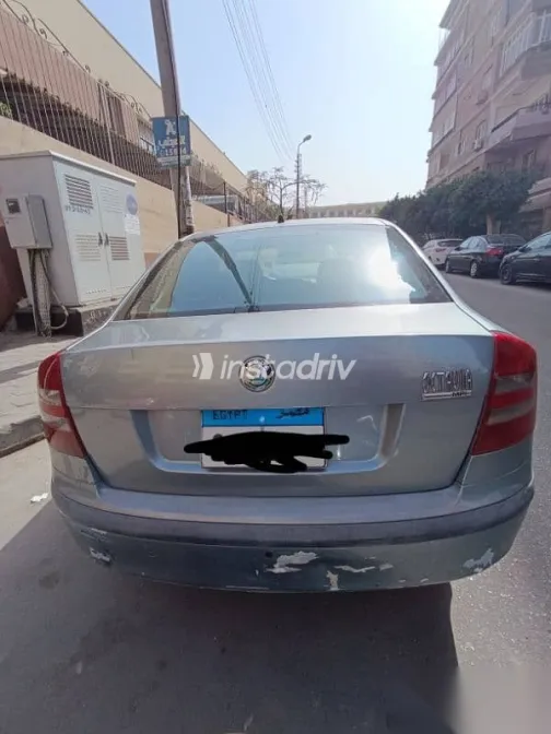 سكودا اوكتافيا 2006 فضي مستعملة للبيع - 1