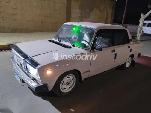 لادا 2107 1992 بيج مستعملة للبيع - 1