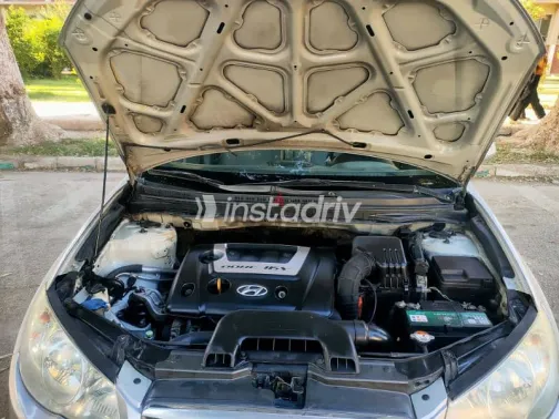 هيونداي إلنترا 2007 فضي مستعملة للبيع - 8