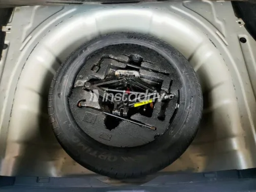 هيونداي إلنترا 2007 فضي مستعملة للبيع - 9