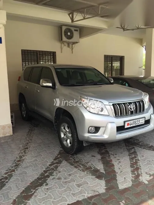 تويوتا برادو 2013 فضي مستعملة للبيع - 2