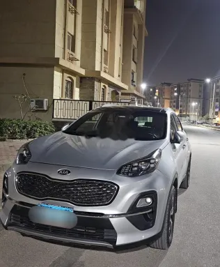 كيا سبورتاج 2021 أبيض مستعملة للبيع
