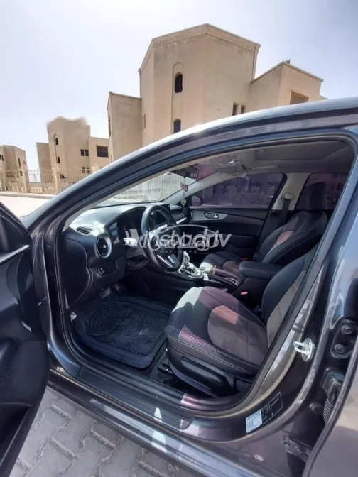 كيا جراند سيراتو 2021 أبيض مستعملة للبيع - 8