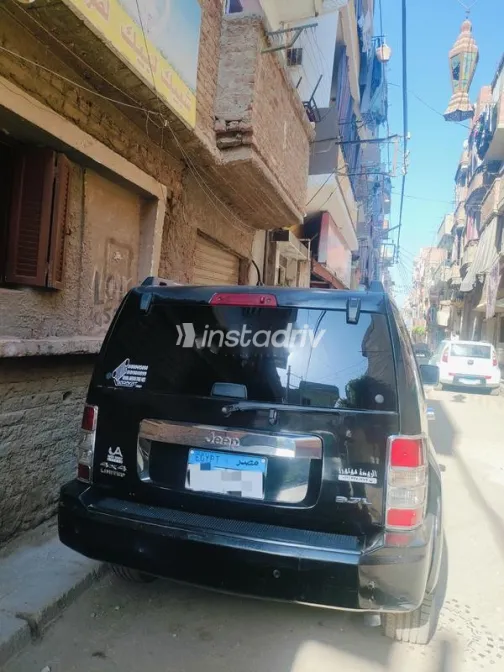 Jeep Cherokee 2010 Black Used for Sale - 8