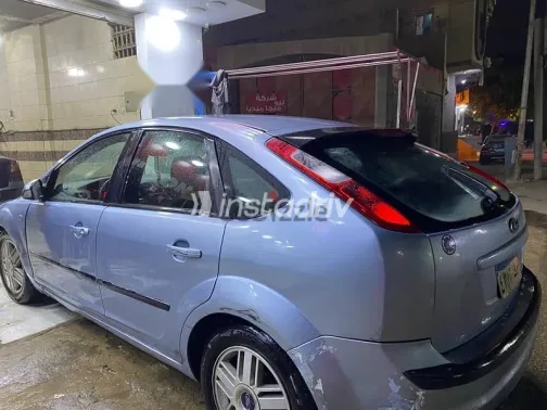 فورد فوكس 2007 أزرق غامق مستعملة للبيع - 1