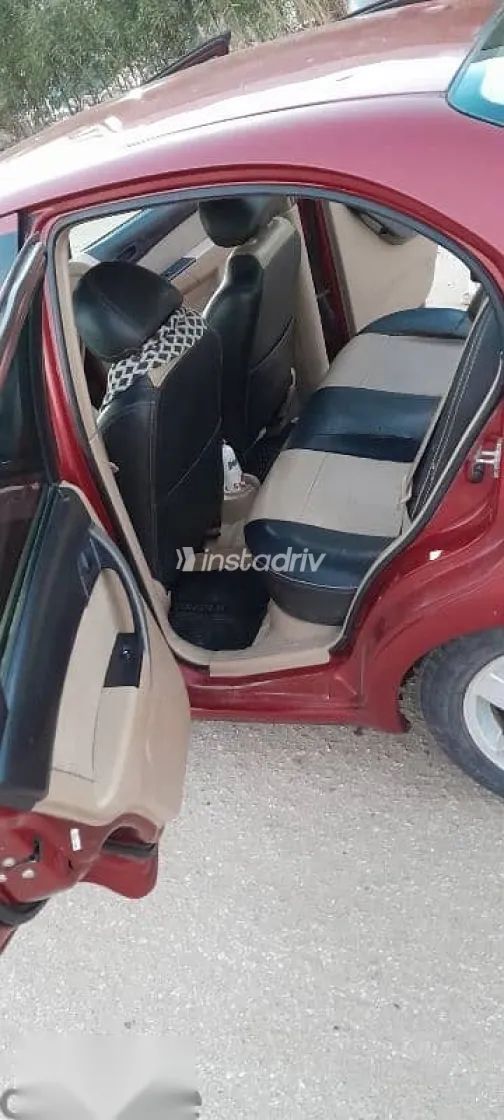 شيفروليه افيو 2015 أحمر مستعملة للبيع - 3