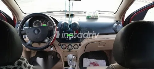 شيفروليه افيو 2015 أحمر مستعملة للبيع - 5