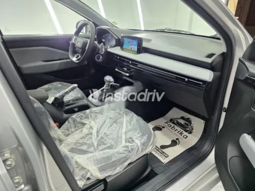 شيفروليه أوبترا 2025 فضي مستعملة للبيع - 4