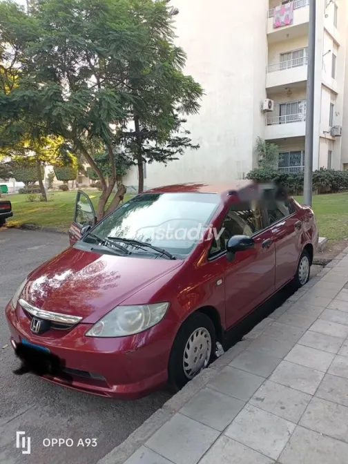 هوندا سيتى 2005 أحمر غامق مستعملة للبيع - 4