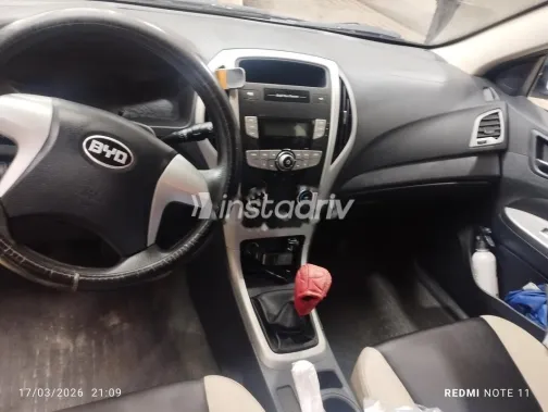 بى واى دى‬ F3 2022 أبيض مستعملة للبيع - 5