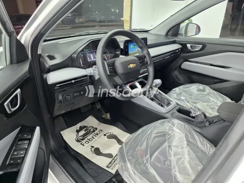 شيفروليه أوبترا 2025 أبيض مستعملة للبيع - 1