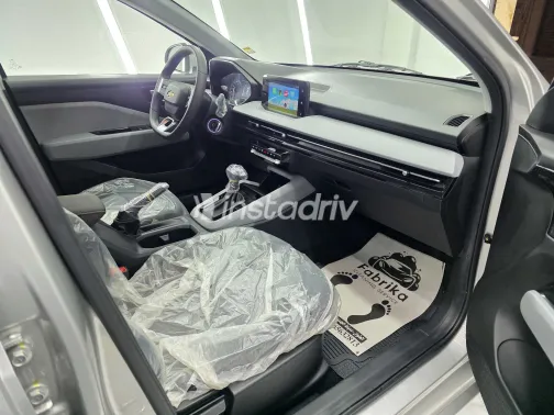 شيفروليه أوبترا 2025 أبيض مستعملة للبيع - 5