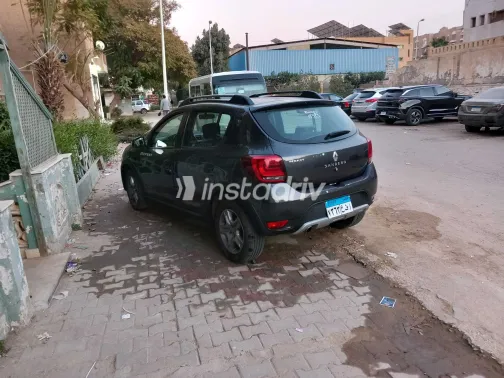 رينو سانديرو  ( ستيب  واى ) 2023 أبيض مستعملة للبيع - 1