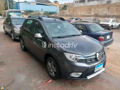 رينو سانديرو  ( ستيب  واى ) 2023 أبيض مستعملة للبيع - 9