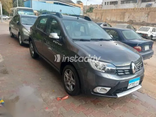 Renault Sandero 2023 Gray Used for Sale - 9