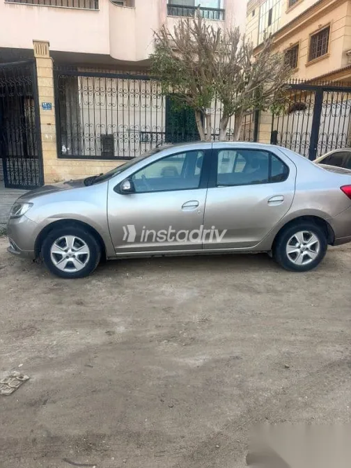 Renault Logan 2018 Brown Used for Sale - 3