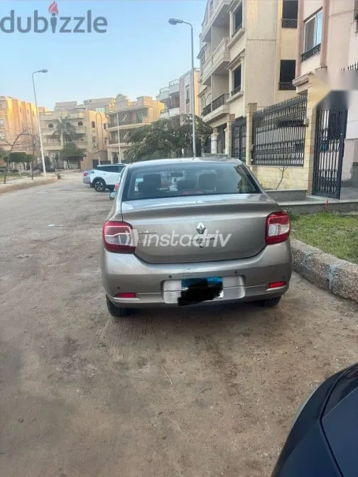 Renault Logan 2018 Brown Used for Sale - 4