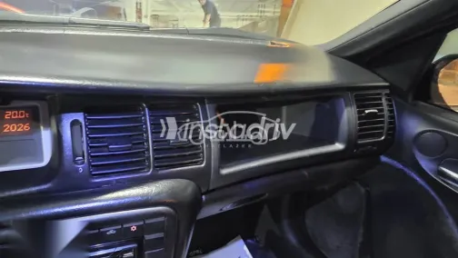 اوبل فيكترا 2001 فضي مستعملة للبيع - 6