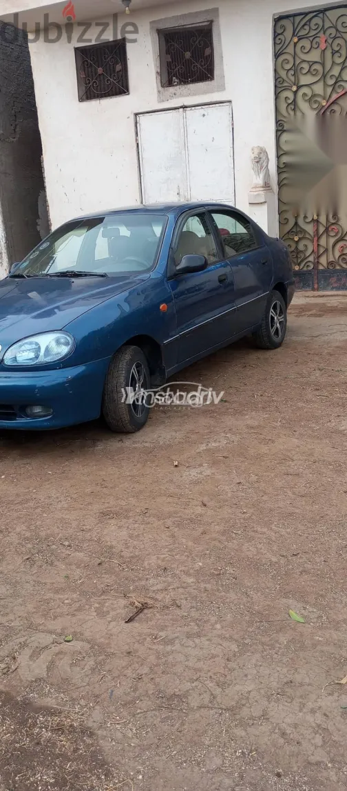 دايو لانوس 1999 أزرق غامق مستعملة للبيع - 2