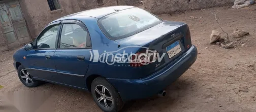 دايو لانوس 1999 أزرق غامق مستعملة للبيع - 8
