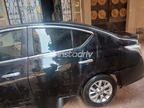 نيسان صنى 2016 أسود مستعملة للبيع - 3