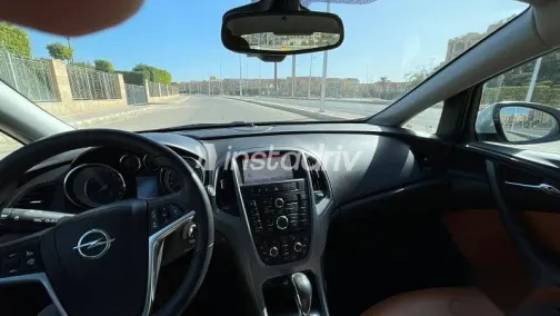 Opel Astra 2016 White Used for Sale - 3