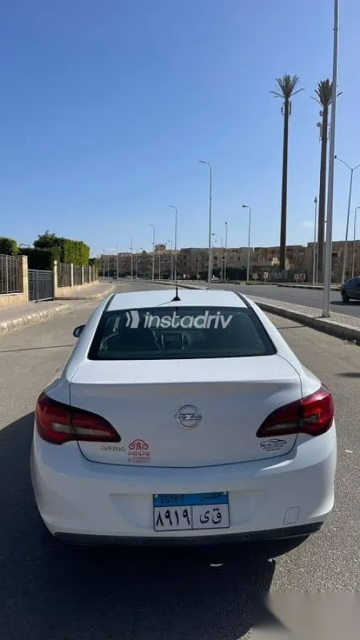 Opel Astra 2016 White Used for Sale - 6