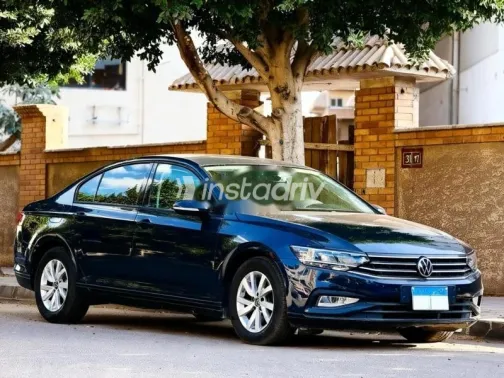 فولكس فاغن باسات 2021 رمادي مستعملة للبيع - 2