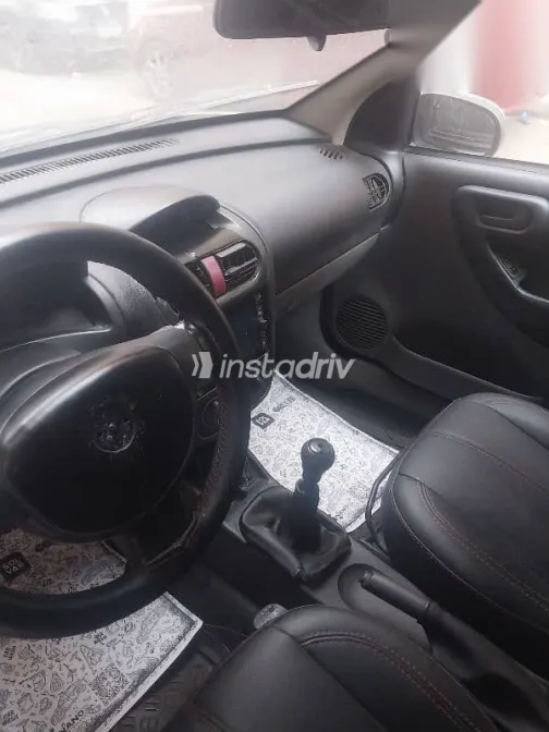 اوبل كورسا 2006 فضي مستعملة للبيع - 2