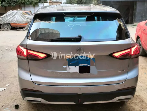 ام جى ZS 2025 أبيض مستعملة للبيع - 6