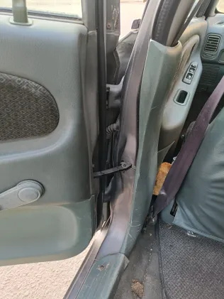 بروتون ويرا 2000 أبيض مستعملة للبيع